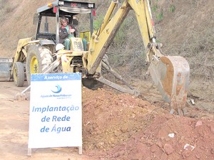 Águas de Nova Friburgo inicia obras de extensão de rede que irá beneficiar casas populares no Parque das Flores