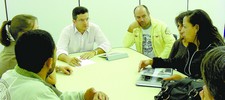 Do mundo virtual para o real: redes sociais aproximam comunidades e a Secretaria Municipal de Educação