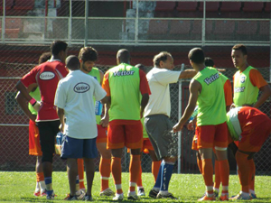 Frizão busca primeira vitória na Copa Rio diante do Duque de Caxias