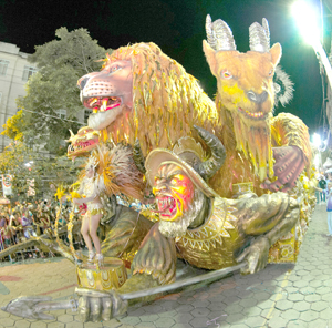 Uma viagem da Unidos da Saudade em ritmo de folia pelas muitas magias e lendas do Velho Chico