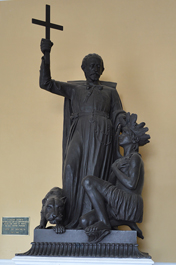 Colégio celebra aniversário da instituição e canonização do jesuíta