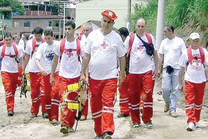 Voluntários de Nova Friburgo comemoram Semana da Cruz Vermelha