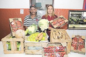 Morango passa a integrar cardápio  de creches e escolas do município