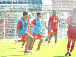 ESPORTES - Hora de levantar a cabeça