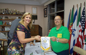 Rotary Nova Friburgo homenageia Euterpe