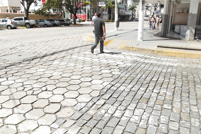 Faixas de pedestres: má conservação só faz agravar o perigo para todos