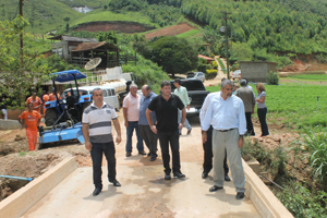 Construção de pequenas pontes facilita escoamente da produção rural na Região Serrana