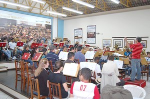 A banda Campesina Friburguense rumou para a Alemanha