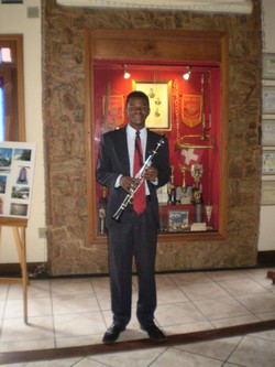 Clarinetista da banda Sinfônica Campesina Friburguense, o mais novo integrante do Corpo de Fuzileiro Navais da Marinha do Brasil