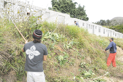 Granja Spinelli - Obras de casas populares, enfim, são retomadas