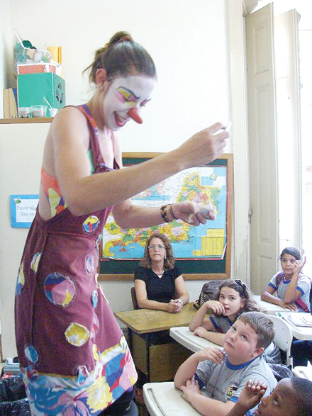 Ação educativa em escolas municipais marca a semana do Dia das Crianças