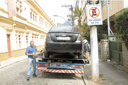 Autran age após denúncia de A VOZ DA SERRA