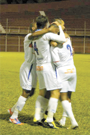 Friburguense domina o Ceres e goleia por 4x1 