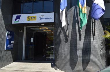 Sede da CDL e Sincomércio, na Rua Fernando Bizzotto (Foto: Arquivo A VOZ DA SERRA)