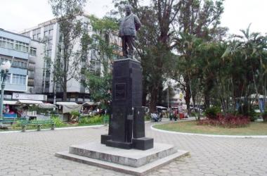 Praça Getúlio Vargas (Lúcio Cesar Pereira/A Voz da Serra)