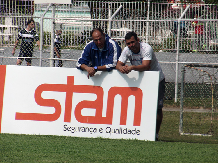 Para Andreotti, Frizão fez bom jogo e merecia melhor sorte contra o Bangu (Foto: Vinicius Gastin)
