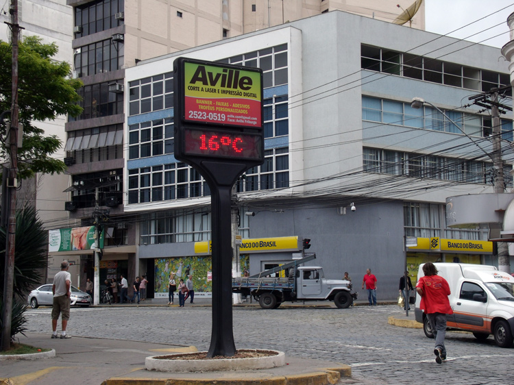 Quem diria: após dias de intenso calor, o clima de inverno voltou (Foto: Lúcio Cesar Pereira)