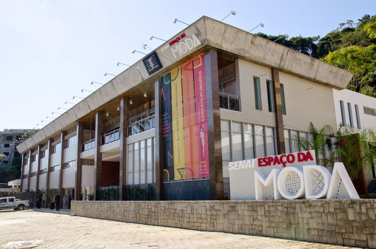 O Senai Espaço Moda fica na Av. Conselheiro Julius Arp, 85, Centro (Foto: Bruno Dias/Divulgação)