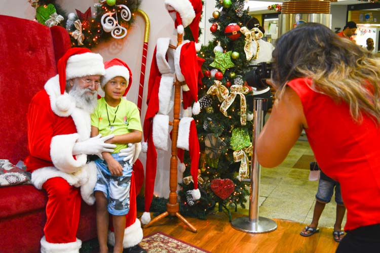 Papai Noel no Cadima Shopping é uma das atrações para a criançada neste fim de semana (Foto: Amanda Tinoco)