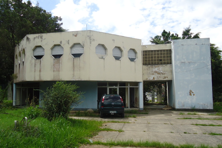 O polo de Nova Friburgo funciona no Ciep 124 Licínio Teixeira, em Olaria (Foto: Arquivo A VOZ DA SERRA)