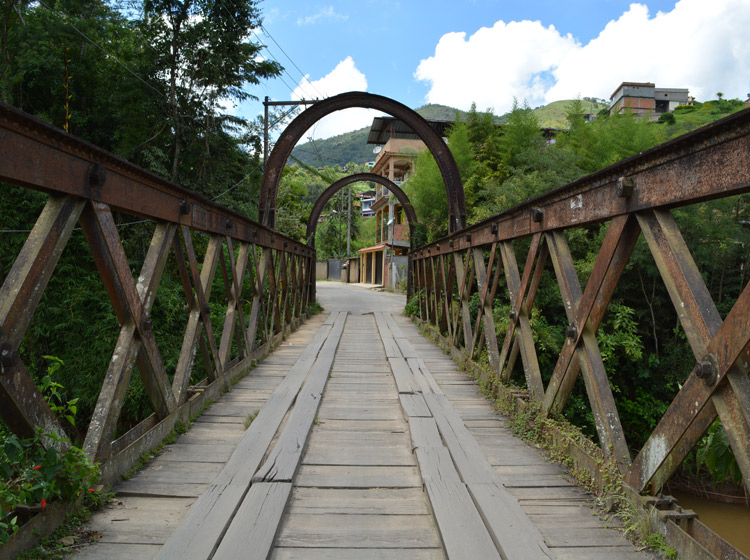 Antiga ponte do trem, Riograndina (Foto: Arquivo A VOZ DA SERRA)