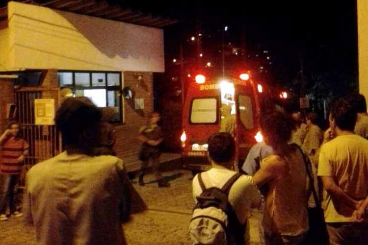 A tentativa de assalto aconteceu na Avenida Governador Roberto Silveira (Foto: 11º BPM)