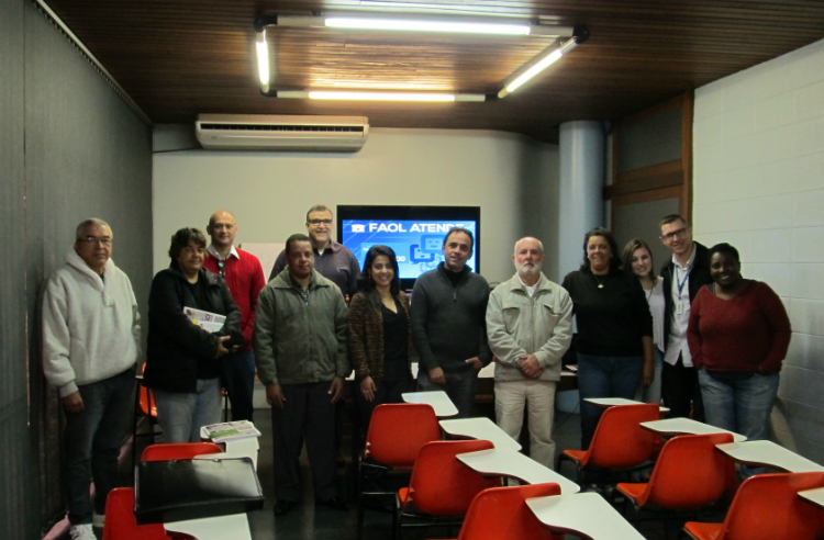 Após o encontro, os presidentes de associações visitaram departamentos da empresa Faol em Conselheiro Paulino (Foto: Divulgação)