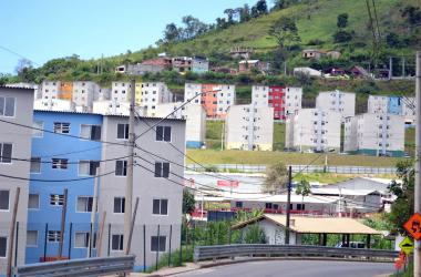 O Terra Nova foi construído às margens da RJ-148