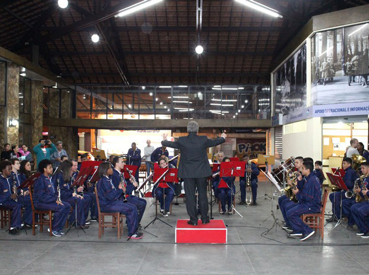 Concerto foi realizado com os alunos da Escola de Música da Campesina Friburguense (Foto: Glaiso Pereira)