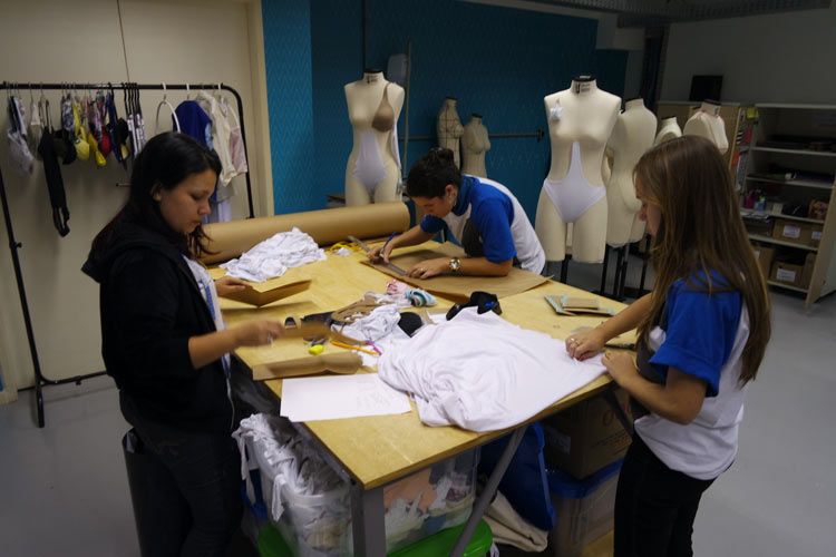 Os alunos do Senai Moda terão a oportunidade de aperfeiçoar o aprendizado com peças que serão expostas na Fevest