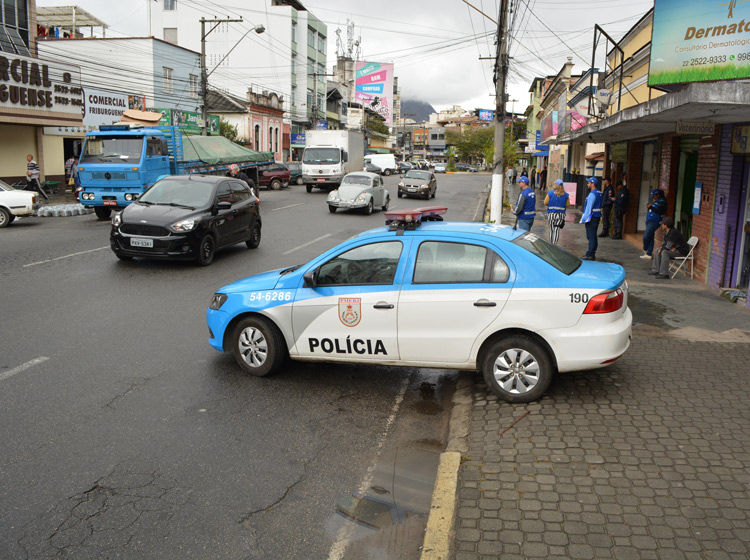 Crise já reduz combustível nas viaturas da polícia em Nova Friburgo