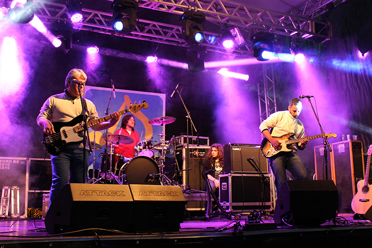 O evento deu destaque também a músicos locais, como a banda Opium, que se apresentaram no Palco Águas (Foto: Divulgação)