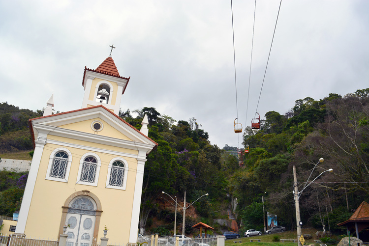 Todo o teleférico, considerado um dos principais pontos turísticos da cidade, está interditado desde o fim de semana (Foto: Henrique Pinheiro)