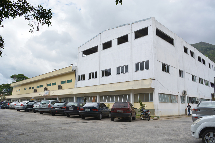 O Hospital municipal Raul Sertã (Foto: Arquivo AVS)