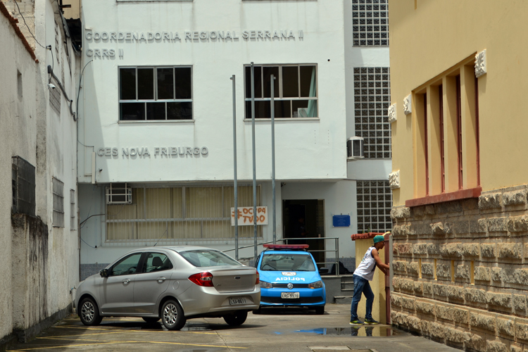 A PM estava fazendo patrulha da ocupação na Coordenadoria Regional Serrana II (Foto: Alerrandre Barros)