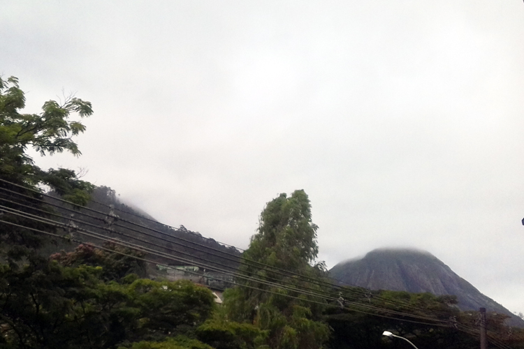 Temperatura despenca 14°C e fim de semana deve continuar frio em Friburgo