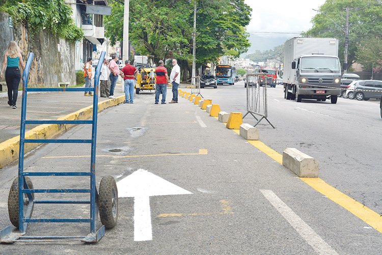 Mudança de sentido em faixa da Avenida Euterpe é adiada