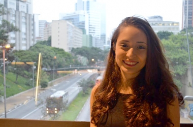 Fernanda Reis, que foi para a Inglaterra estudar pelo Ciências sem Fronteiras em 2014