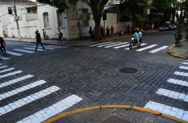 A pintura nova na esquina das ruas José Eugênio Müller e Dante Laginestra (Fotos: Henrique Pinheiro)