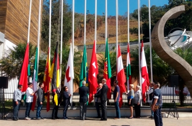 Dia Nacional da Suíça é celebrado com festa em Friburgo