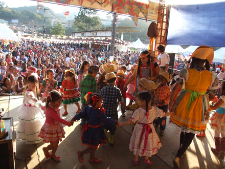 União da Família marcou festa junina escolar em Cordeiro