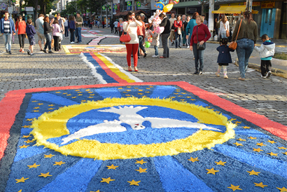 Corpus Christi: um espetáculo de fé e cores