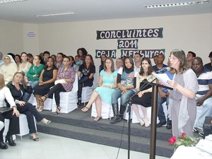 Ceja faz formatura dos alunos com cerimônia cheia de emoção