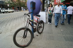 Ausência de bicicletários públicos