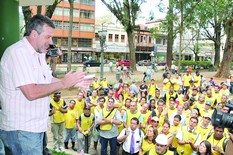 Mãos que ajudam unidas pela recuperação de Nova Friburgo