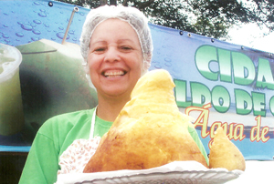 Cidade paranaense produz a maior coxinha do Brasil