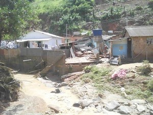 Chuvas castigam a vizinha Sumidouro