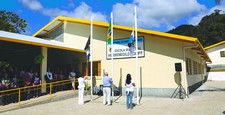 Reformada, escola pública no Amparo ganha cara nova