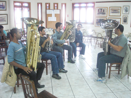 Músico da OSB ministra  workshop na Campesina