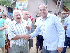 Carlinhos Gomes cumpre promessa e entrega asfaltamento de trecho de Ponte de Zinco ao Alto de Serra das Almas